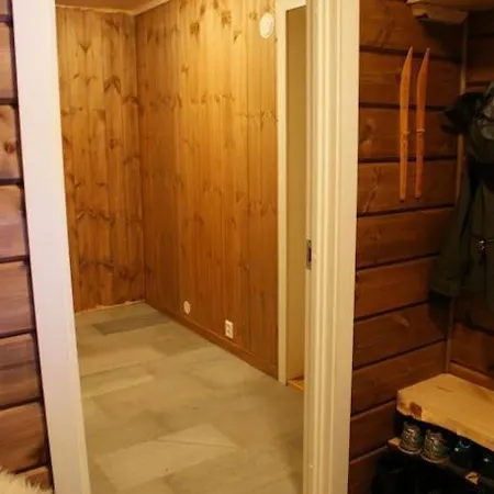 In Out 2 Stuer 2 Bad 4 Sov Nytt * Oppdal