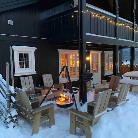 Feriehus In Out 2 Stuer 2 Bad 4 Sov Nytt Oppdal