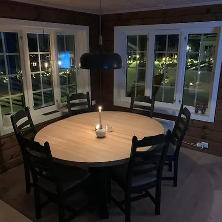In Out 2 Stuer 2 Bad 4 Sov Nytt Feriehus *